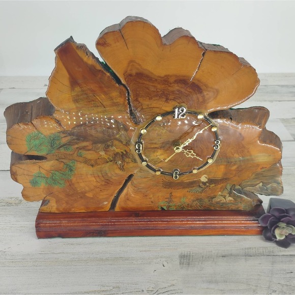 Cedar Vintage Wood Slice Clock Bald Eagles Painted Mantel Clock